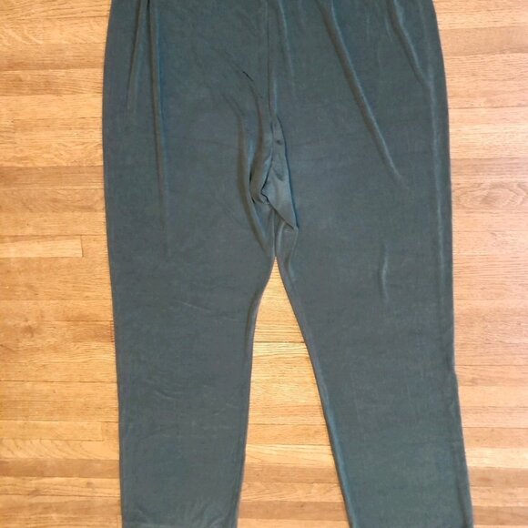 Chicos Holiday Slinky Stretch Comfy Pull On Emerald Size 3R Size 16/18 Pants - Picture 3 of 9